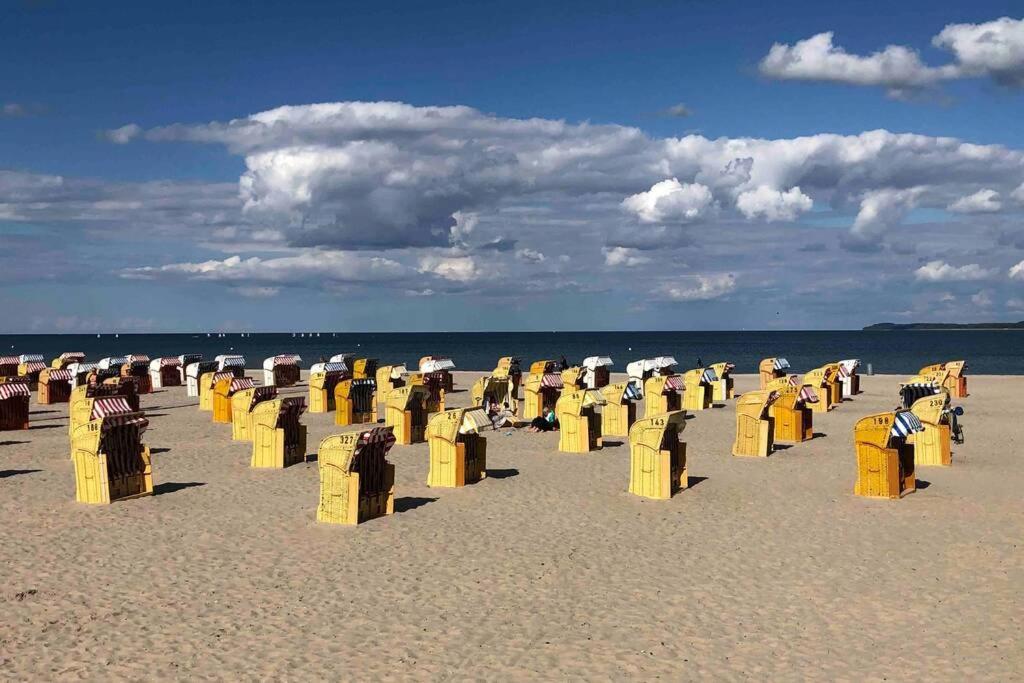 Ferienwohnung "Klarschiff" Travemuende Fusslaeufig Zum Strand Lübeck Eksteriør billede